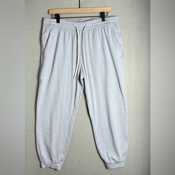 Lululemon Women’s High Rise Gray Jogger - Picture 1 of 10